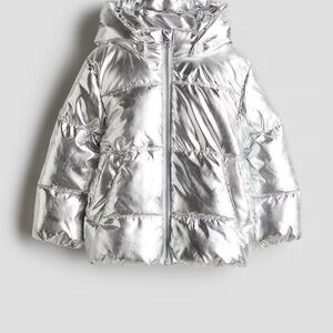H&M 2T Silver Puffer Jacket ‼️ Worn 1 hour